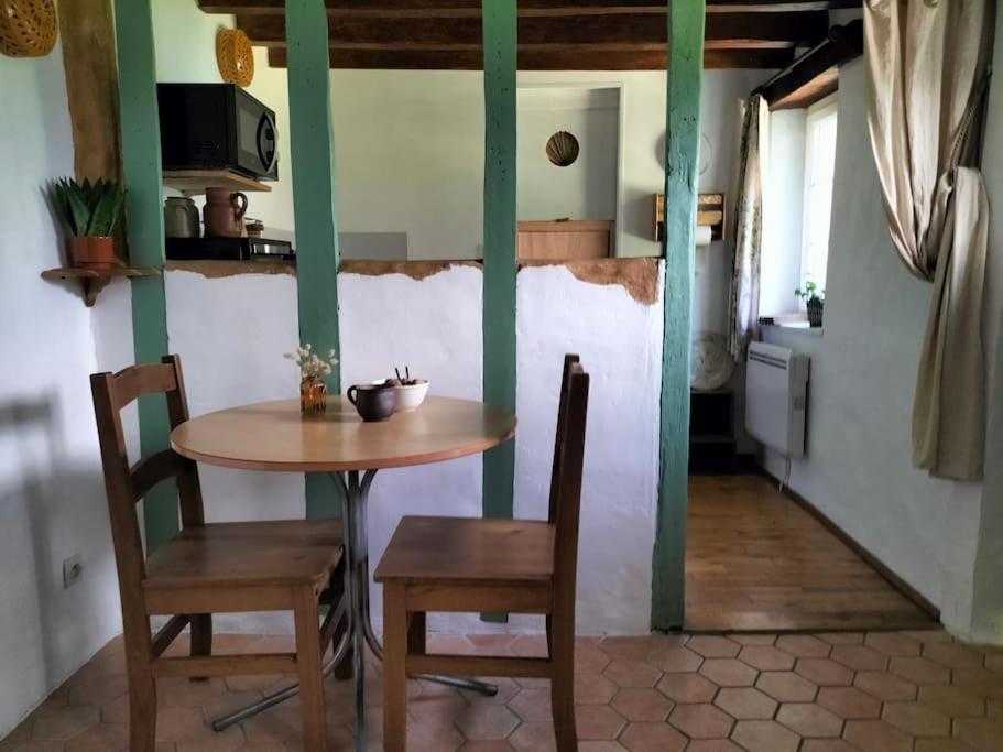Charmante Maisonnette En Pierre Écardenville-sur-Eure エクステリア 写真