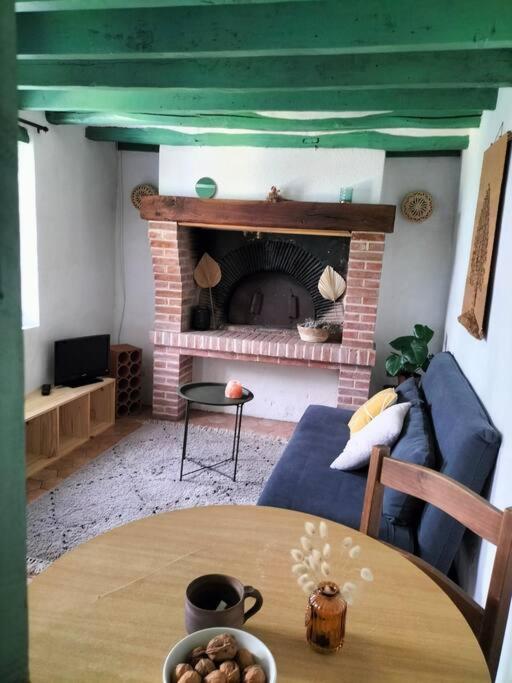 Charmante Maisonnette En Pierre Écardenville-sur-Eure エクステリア 写真